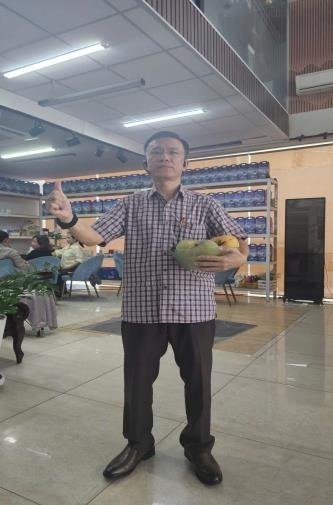 Người Phụng Sự Tô Huy Thông